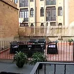 해피 피플 플라자 에스파냐 아파트먼트 아파트 바르셀로나