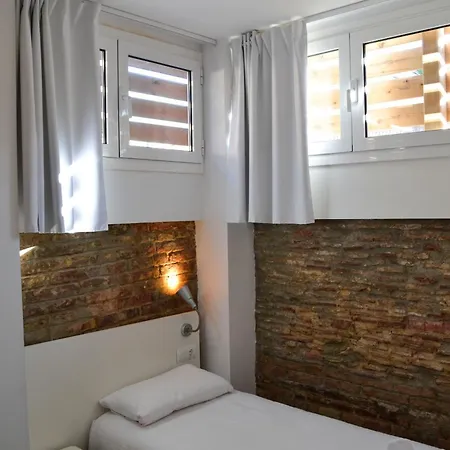 Happy People Plaza Espana Apartment Barcelona