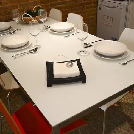 Apartamento Happy People Plaza España Barcelona