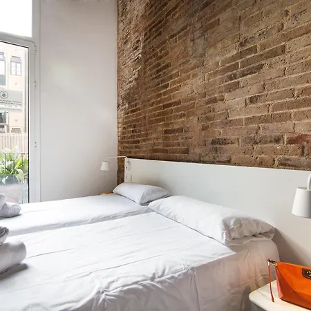 Happy People Plaza Espana Apartment Barcelona